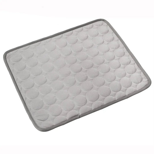 COOLPAW – Cooling Mat for Dogs and Cats Made of Breathable Ice Silk