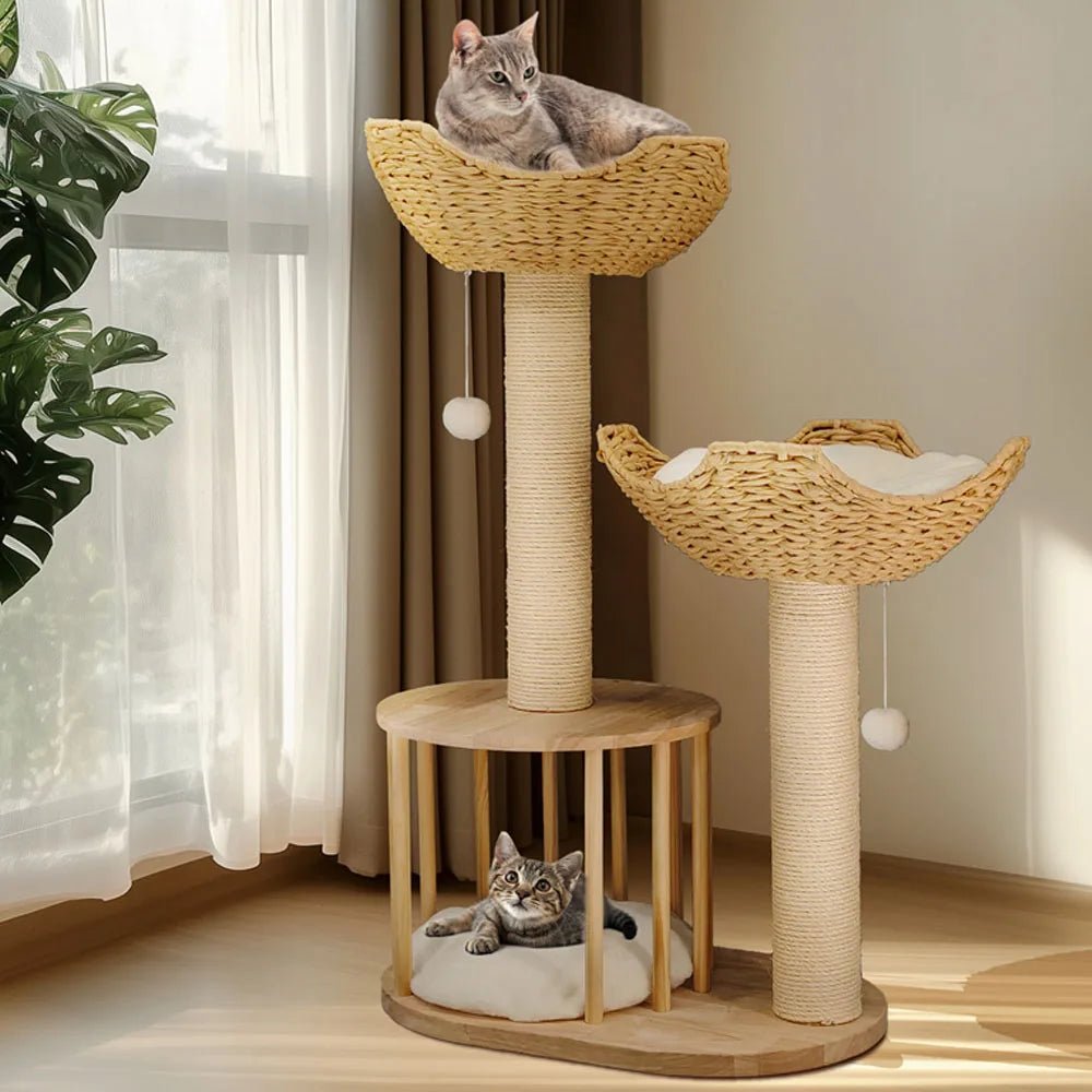 TRICATLOFT – Three-level plush cat tree with sturdy sisal scratching posts