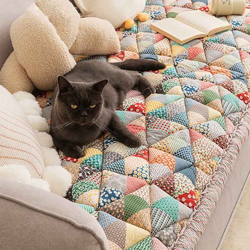 HOMECHARM COVER – Stylish sofa protector with non-slip underside