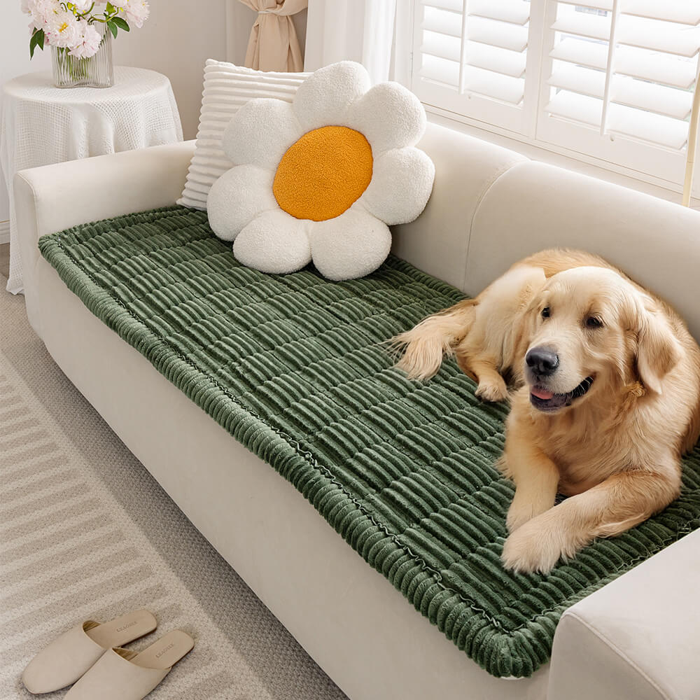 PAWFLANNEL – Soft Flannel Pet Mat to Protect Sofa and Bed