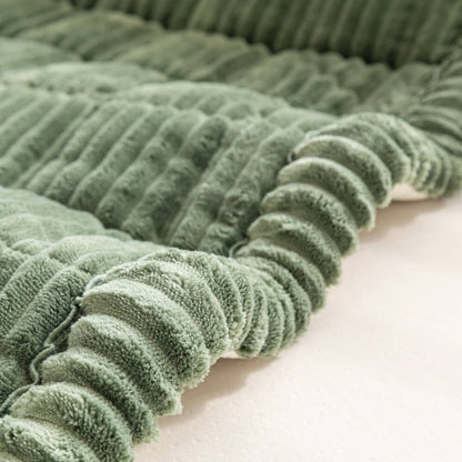 PAWFLANNEL – Soft Flannel Pet Mat to Protect Sofa and Bed