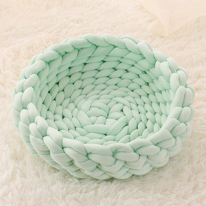 WOOLLYNEST - Soft woollen basket for pets with high edge support
