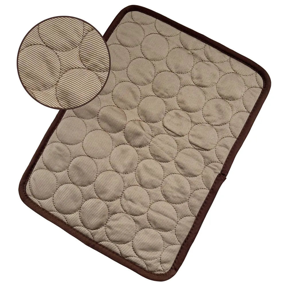 COOLPAW – Cooling Mat for Dogs and Cats Made of Breathable Ice Silk