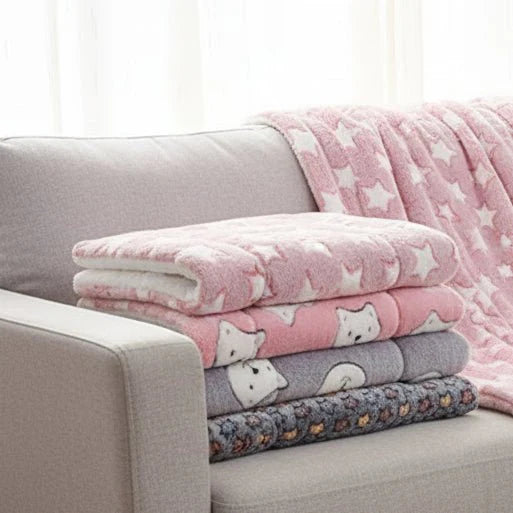 FLANNELPAW – Warm Flannel Sleeping Mat for Dogs & Cats
