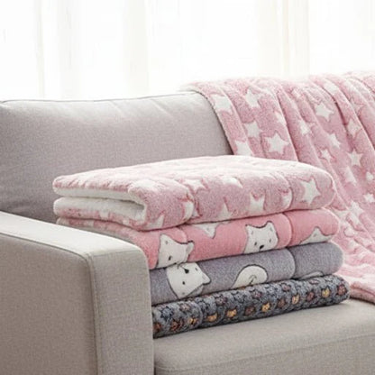 FLANNELPAW – Warm Flannel Sleeping Mat for Dogs & Cats