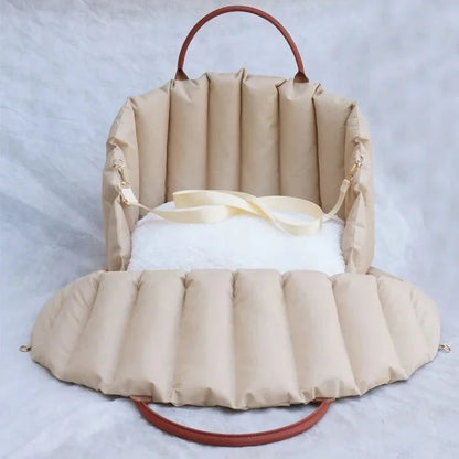 PAWPURSE – Lightweight dog carrier bag with warm lining & safety belt for on the go