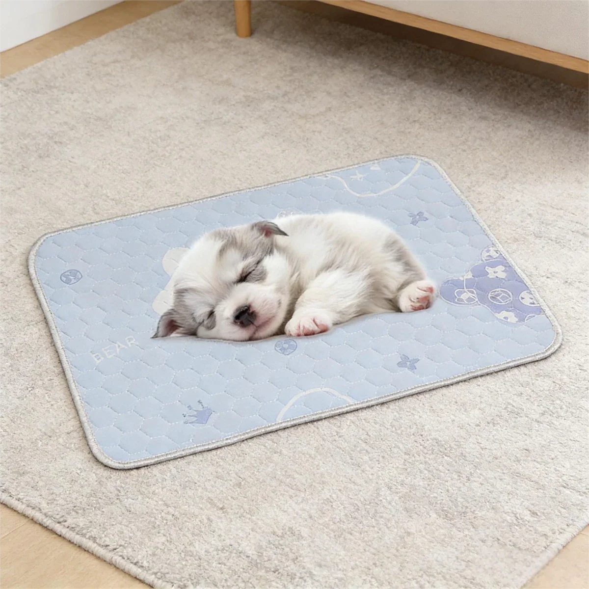FROSTFUR – Cooling Mat for Dogs & Cats with Ice-Silk Surface