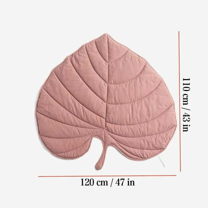 LeafPaws Blanket - Stylish dog blanket in leaf shape with soft padding & versatile use